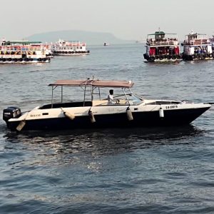 Mahindra Odyssea 33 Speedboat on Charter in Mumbai